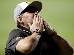 ''El Diez'' aseguró que tiene cuentas pendientes con la afición del club. ''Vamos por todo, porque hemos creado un equipo para ascender y eso es lo que queremos''. AP / ARCHIVO