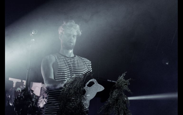 Sofi Tukker y su fiesta en escena