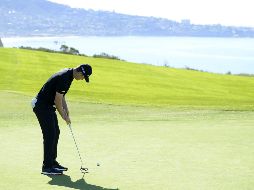 Justin Rose encabeza la clasificación en Torrey Pines, en San Diego. AFP/R. Laberge