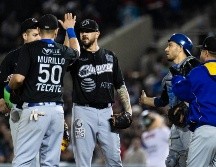 ''El grupo se unió, se dio ánimos. Se hizo una reunión para levantar la moral y se notó, salieron con mucha entrega'', dijo el manager blanquiazul Roberto Vizcarra. TWITTER / @charrosbeisbol