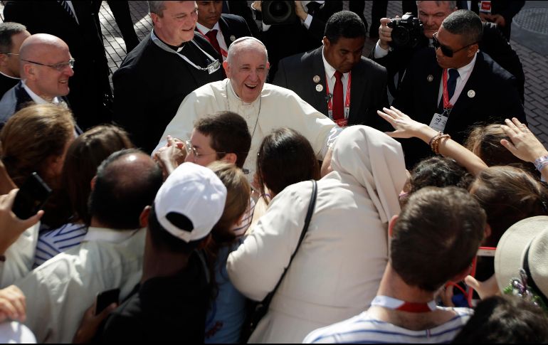 Los jóvenes que asistieron al evento destacaron la calidez y buen humor del Papa. AP/A. Tarantino