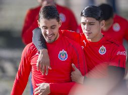 Van Rankin (I) en la defensa y Pulido (D) en la delantera son dos de los pilares de las Chivas de José Saturnino Cardozo. MEXSPORT/ARCHIVO