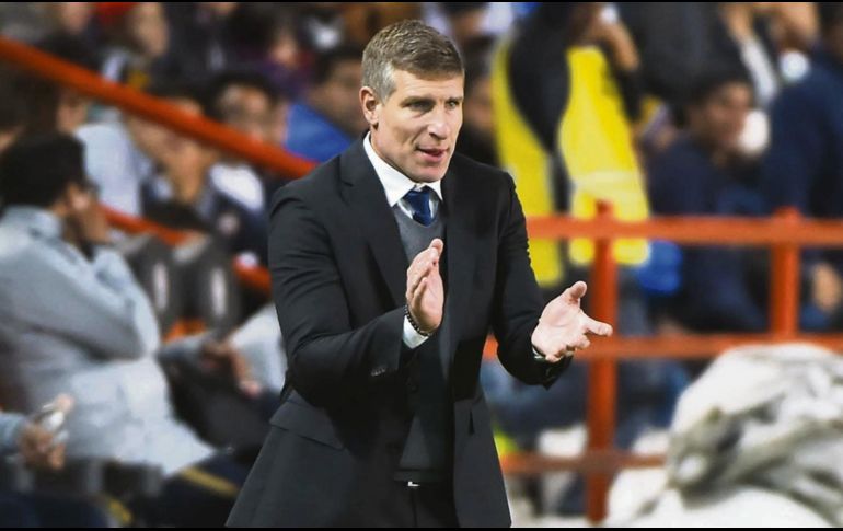 El argentino debutó con una victoria que es oxígeno puro para los Tuzos. MEXSPORT