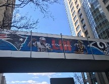 Las calles del centro de la ciudad están revestidas con letreros del evento, que recibirá a miles de fanáticos. EL INFORMADOR / P. Gallardo