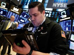 El índice S&P 500 perdió 20 enteros y cerró en dos mil 643 puntos. AP / R. Drew
