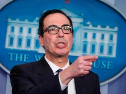La designación de Pdvsa ayudará a evitar futuros desvíos de activos de Venezuela por Maduro”, dijo Mnuchin. AFP / M. Ngan