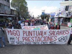 Señalan que los descuentos aplicados a los mil 300 maestros por faltar a sus aulas es del periodo del 7 al 14 de enero. EFE / ARCHIVO