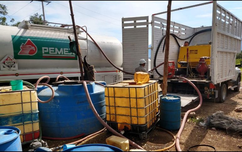 El Ministerio Público Federal informó que catearon un inmueble en el municipio de Tuxpan, Jalisco, donde aseguraron hidrocarburo. NOTIMEX