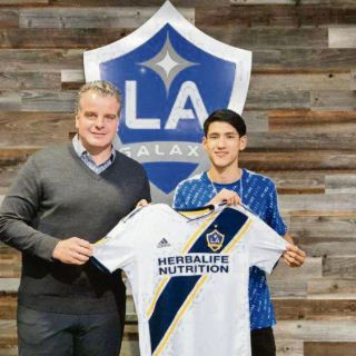 Galaxy consigue a préstamo al mexicano Antuna