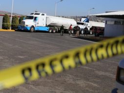 Los individuos habían acudido a ofrecer combustible en dos pipas de 34 mil y 42 mil litros. TWITTER/@SSP_Hidalgo