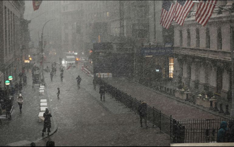 Los termómetros siguieron marcando mínimas temperaturas, de -30 y -50 grados. AFP / S. Platt