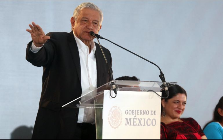 López Obrador asegura que se mantiene firme en su estrategia de seguridad a pesar de las amenazas. SUN