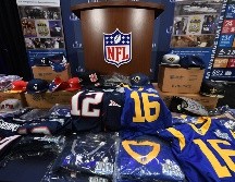 Conforme pasan los días, las playeras y artículos en venta en la tienda oficial de la NFL comienzan a agotarse, excepto los que tienen los colores azul y amarillo. AFP / T. A. Clary