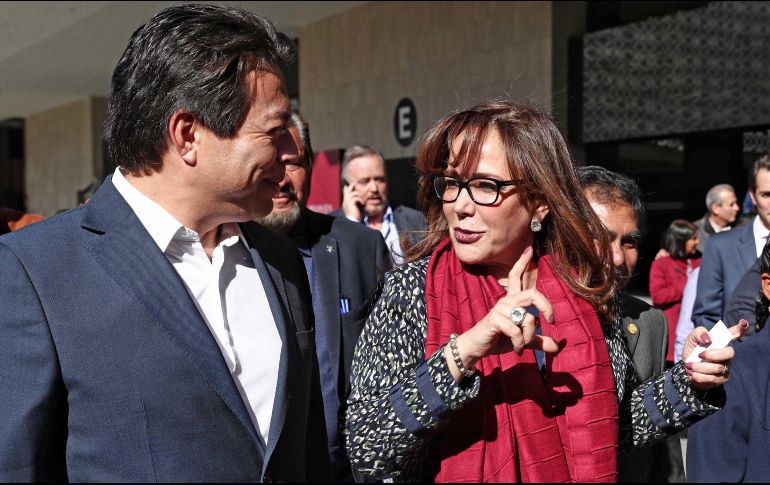 Mario Delgado (i) sostuvo que el gobierno mexicano ha sido respetuoso del artículo 89 de la Constitución. SUN/D. Sánchez