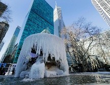 El sol comenzó a salir desde la mañana de este viernes, y se teme ahora por las inundaciones que la nieve derretida provoque. AP/F. Franklin