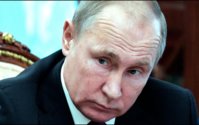 Tras el aviso de Estados Unidos de que abandonará un acuerdo nuclear en seis meses, Putin declaró en la televisión que Rusia hará lo mismo. AP / A. Nikolsky