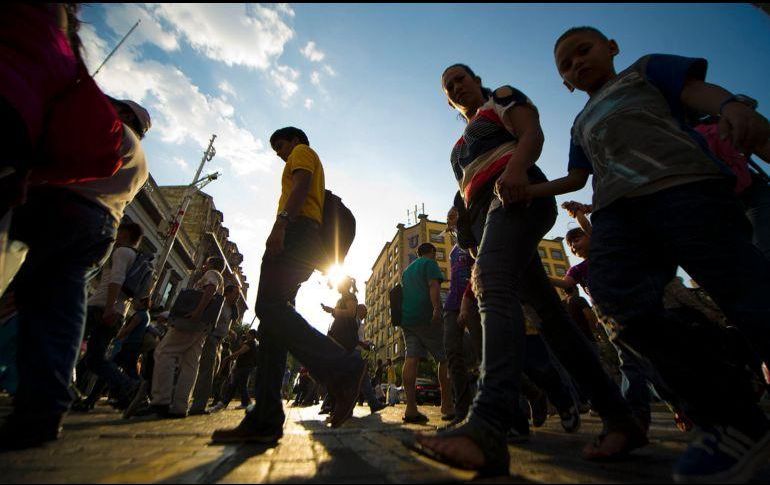 La institución apunta que en el Pacífico Centro se espera cielo despejado la mayor parte del día, con ambiente caluroso, viento de componente oeste de 15 a 30 kilómetros por hora. EL INFORMADOR / ARCHIVO