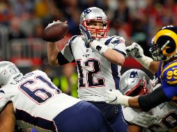 Tom Brady confirma su status como el mejor quarterback en la historia de la NFL. AFP/K. C Cox