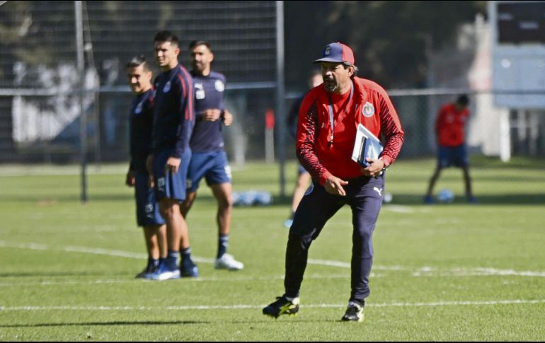 A la afición no le gustó la derrota ante Santos, sobre todo porque José Saturnino Cardozo modificó alineación y planteamiento, pese a que el Guadalajara venía invicto en la Liga. EL INFORAMADOR / G. Gallo