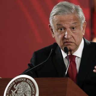 López Obrador se disculpa con Calderón, pero dice que no debatirá con él