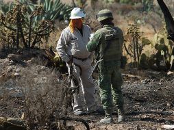La mañana de este martes, personal de Pemex continuaba en la zona para sellar completamente el ducto. NTX / ARCHIVO