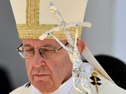 El Pontífice informa que algunos clérigos fueron suspendidos por abusar de las religiosas, pero señala que el maltrato de las mujeres es un problema en la sociedad en general. AFP / V. Pinto