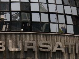 En plaza local se operó un volumen de 197.6 millones de títulos por un importe de siete mil 804.3 millones de pesos. AFP/ARCHIVO