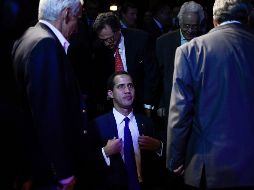 La legislación autoriza a Guaidó a conformar la directiva de la petrolera estatal Pdvsa y sus filiales, además de dictar leyes para rescatar la economía del país. AFP/F. Parra