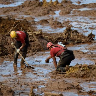 Asciende a 150 el número de muertos por desastre minero en Brasil