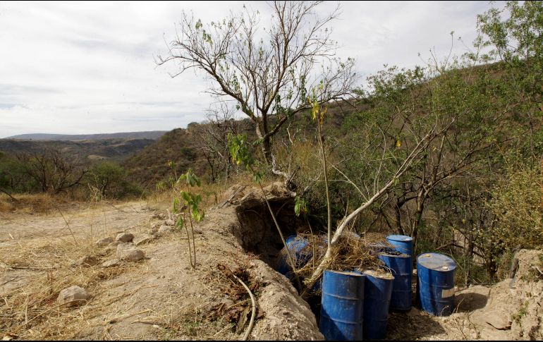  Tras ello, precisaron, se encontraron dentro de los tambos cuatro mil 860 bolsas transparentes, las cuales contienen en su interior dicha cantidad de la citada droga.  EL INFORMADOR/ ARCHIVO