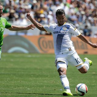 Quieren bajar sueldo a Gio