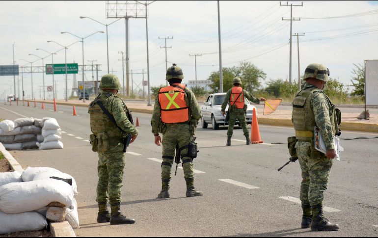 El secretario de Seguridad Pública de México, Alfonso Durazo, anunció el pasado miércoles el despliegue permanente de 10.200 policías y militares para combatir la inseguridad en 17 regiones violentas del país. EFE/J. Ruiz