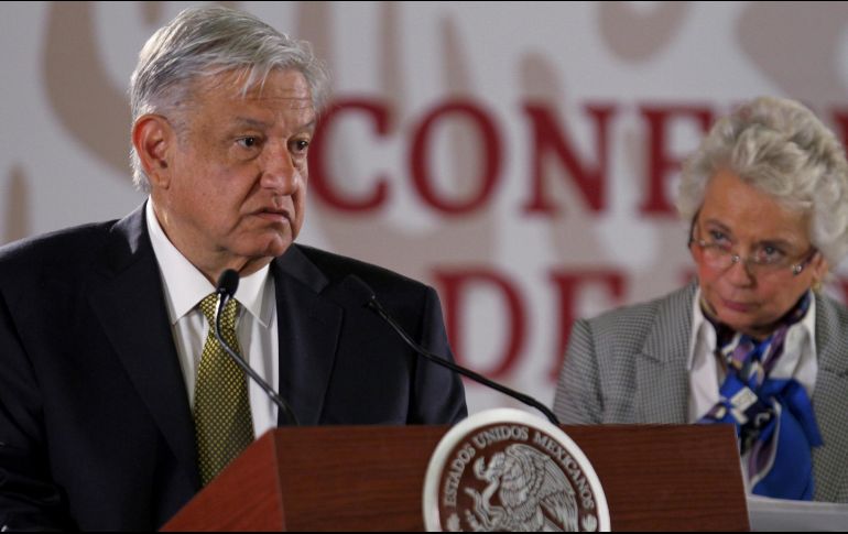 El Presidente Andrés Manuel López Obrador explica que de no haber ningún impedimento mañana sábado se anunciará el candidato seleccionado. NTX / O. Ramírez