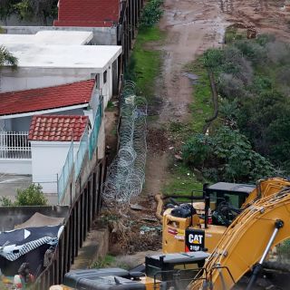 Estados Unidos elude normas ambientales para construir el muro fronterizo