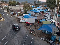 Aspecto del plantón que mantienen  maestros de la CNTE sobre las vías del tren en Caltzontzin, municipio de Uruapan. SUN