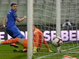 Herrera convirtió un centro de Otávio, igualando así el marcador. AFP/M. Riopa