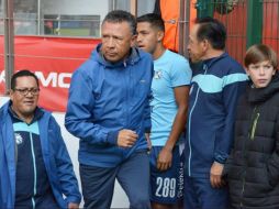 Octavio Becerril se quedará como parte del cuerpo técnico de José Luis Sánchez Solá en su nueva etapa al frente del Puebla. TWITTER/picasbecerril