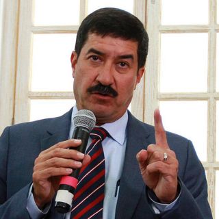 Corral y 20 alcaldes van por controversia por Fondo Minero