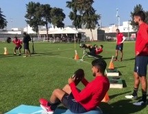 Este lunes, el equipo realizó trabajo físico con aparatos de gimnasio previo al encuentro del próximo sábado ante Atlas. TWITTER / @Chivas
