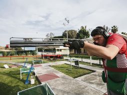 Orozco se especializa en la modalidad de escopeta fosa olímpica y a sus 18 años ya se vislumbra como medallista en los próximos Juegos Olímpicos. EL INFORMADOR / F. Atilano