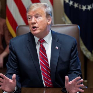 Trump podría extender plazo para negociación comercial con China