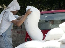 El bulto de 50 kilos en diversas centrales de abasto de México subió, del 21 de enero al 8 de febrero, de 589 pesos hasta 800 pesos. EL INFORMADOR/Archivo