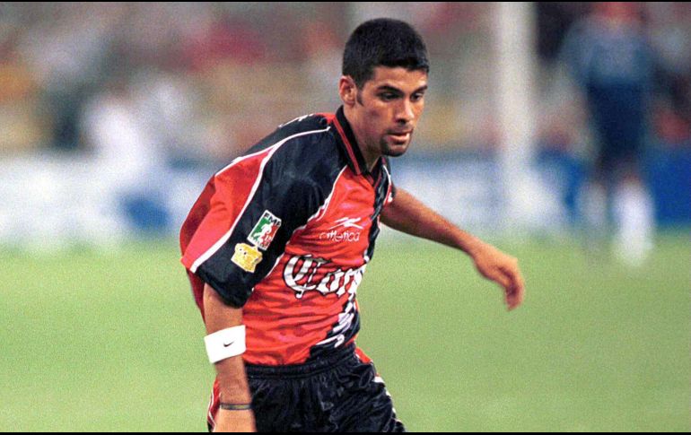 Nacido el 13 de febrero de 1979, debutó de manera profesional el 19 de octubre de 1996 con el Atlas, equipo con el que jugó la final de 1999 ante Toluca. MEXSPORT / ARCHIVO