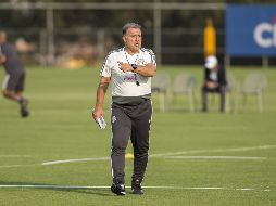 Martino cree que los aficionados deben enterarse de la forma de juego de la Selección a través de los partidos. MEXSPORT/ARCHIVO