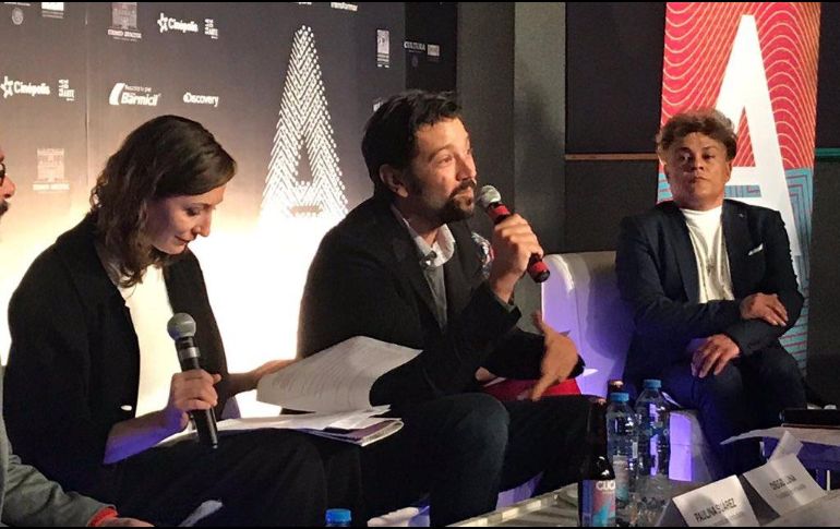 Diego Luna estuvo en la presentación oficial de la 14 edición de la Gira de Documentales Ambulante que inicia la semana próxima. TWITTER /  @cinemaspod