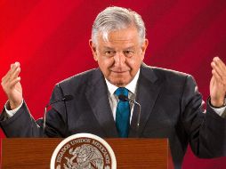 López Obrador explica que a 74 días del arranque de su administración han logrado ahorros por cinco MMDP gracias al combate al robo de combustible. NTX / J. Pazos