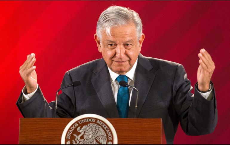 López Obrador explica que a 74 días del arranque de su administración han logrado ahorros por cinco MMDP gracias al combate al robo de combustible. NTX / J. Pazos