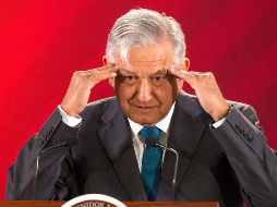 Andrés Manuel López Obrador deja abierta la posibilidad que su gobierno no busque una reestructuración de los 103 mil millones de dólares en pasivos de la empresa petrolera. NTX / J. Pazos