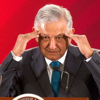 "Pemex cumplirá con compromisos de deudas", afirma López Obrador