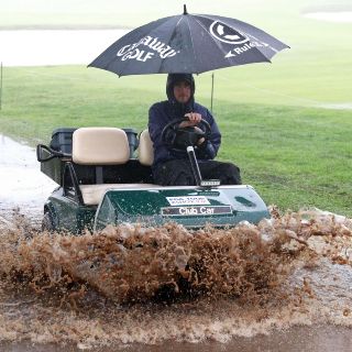 La lluvia interrumpe la primera ronda del Genesis Open